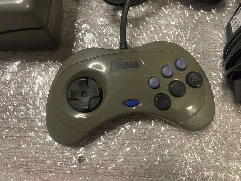 Sega Saturn Console + Virtua fighter remix ( NTSC/J ) (Pre-owned)