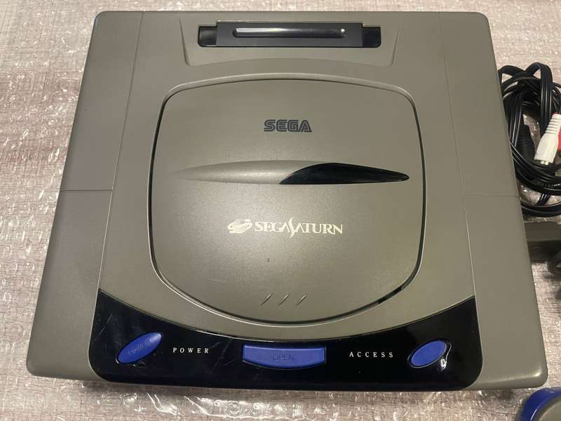 Sega Saturn Console + Virtua fighter remix ( NTSC/J ) (Pre-owned)
