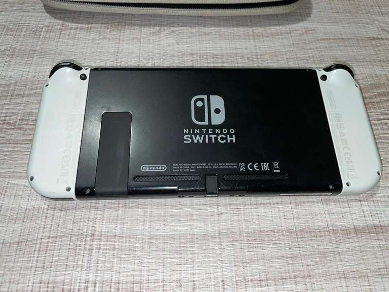 Nintendo Switch V2 - HWFly  - 64Gb Memory card