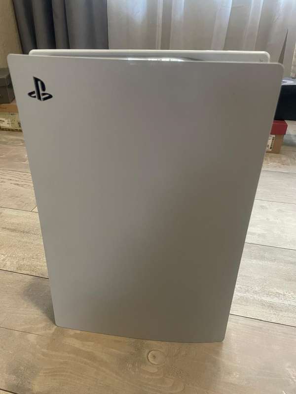 Playstation 5 ( PS5 ) Console Disk Version - Pre-Owned