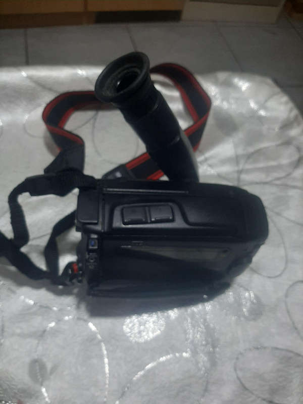Sony CCD TR350E