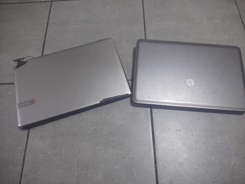 Laptop Packard and HP