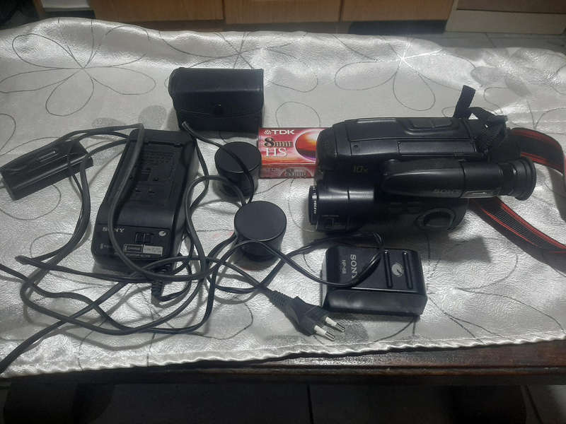 Sony CCD TR350E