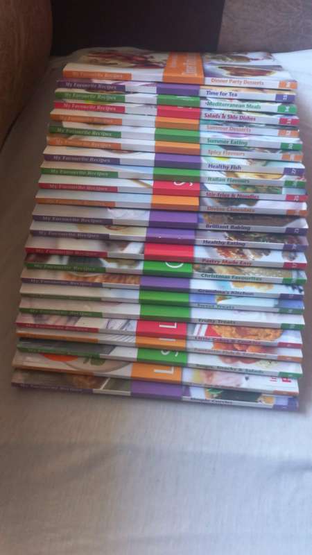 Bulk deal! 23 'My Favourite Recipes' books for resellers