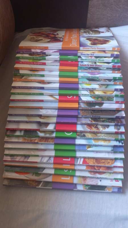 Bulk deal! 23 'My Favourite Recipes' books for resellers