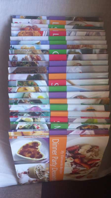 Bulk deal! 23 'My Favourite Recipes' books for resellers