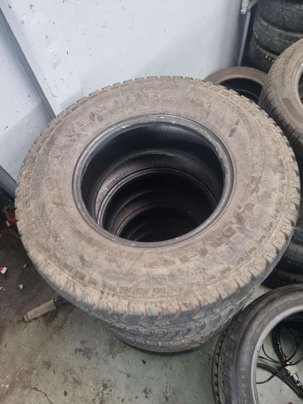 Tyres for sale 275/70/16 x4