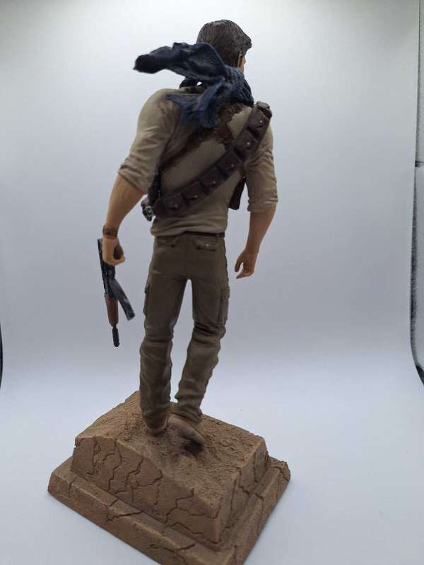 Uncharted 3 - Nathan Drake Figure