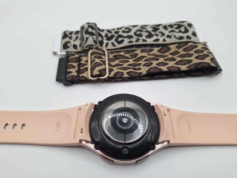 Samsung Galaxy Watch 5 (Rose Gold)