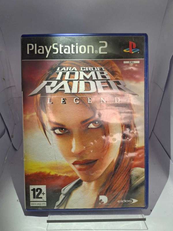 Lara Croft Tomb Raider: Legend (PS2)