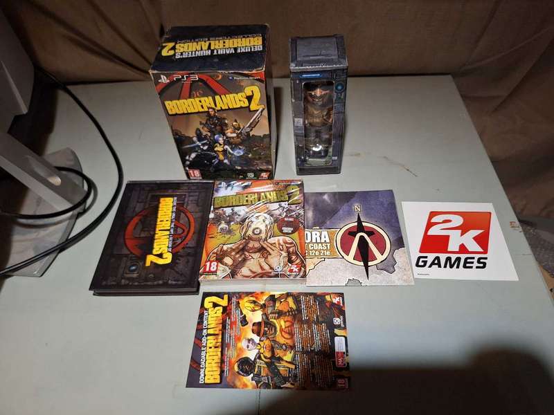 Borderlands 2: Deluxe Vault Hunter's - Collector's Edition (PS3)