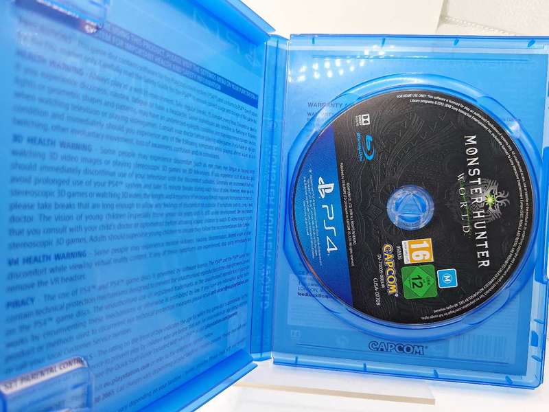 Monster Hunter World: Lenticular Edition (PS4)