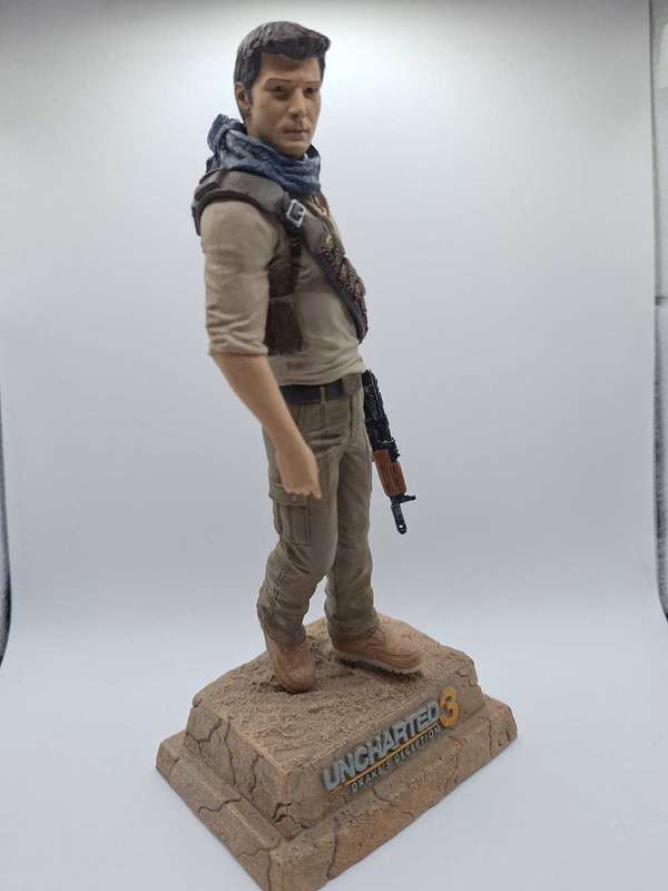 Uncharted 3 - Nathan Drake Figure
