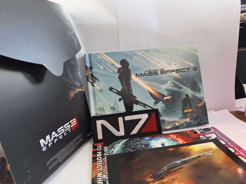 Mass Effect 3: N7 Collector's Edition (XBOX 360)