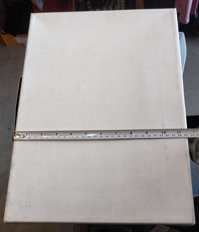 4 artist canvasses on wooden frames, various sizes