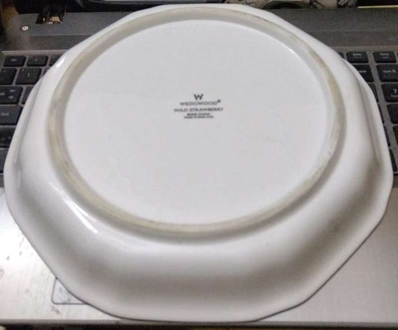 Lovely Wedgwood Wild Strawberry Octagonal Serving Dish or Tart Tray