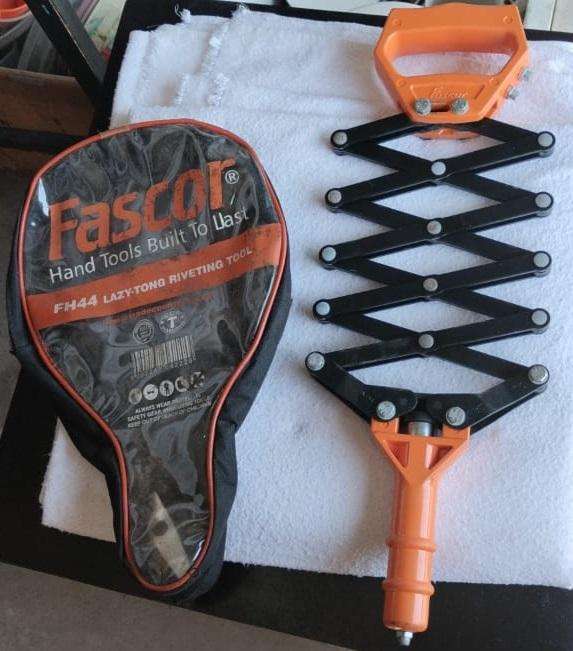 Fascor Lazy-Tong easy Pop riveter in still new condition