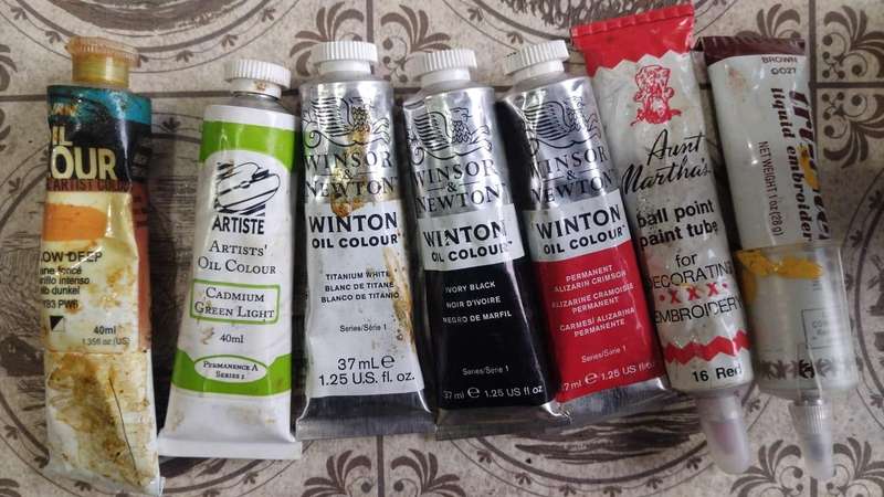 Lot of artists or crafters paints in tubes and bottles *See description about contents*