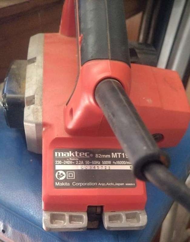 Makita Maktec electric planer