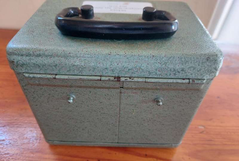 Vintage Drager multi-gas detector 2131 (CASE ONLY - NO KIT)
