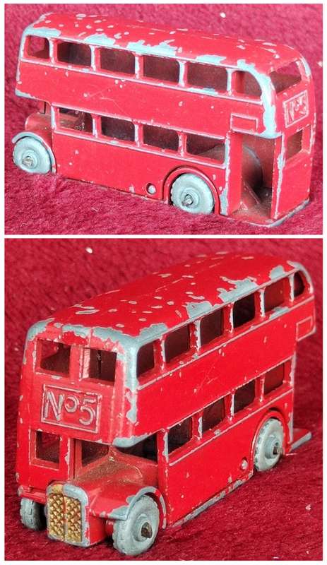 Set of 5 Very Small-Scale Vintage Cars