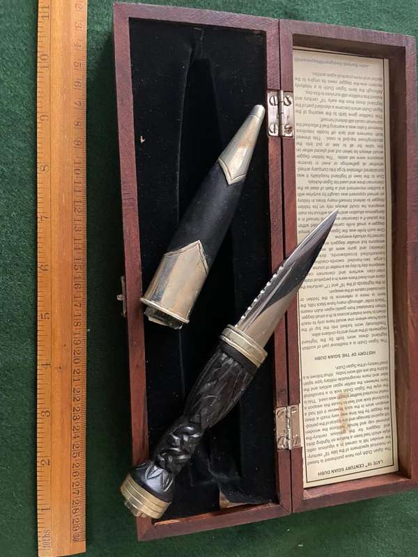 Scottish Sgian Dubh : Dress knife with Box