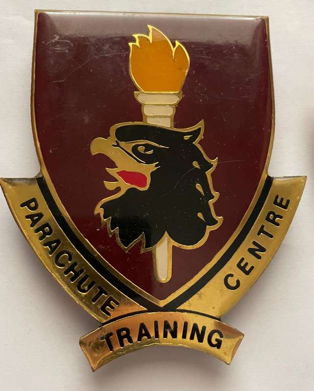 44 Parachute Battalion Parachute Training Centre Plaque & Shoulder Flashes