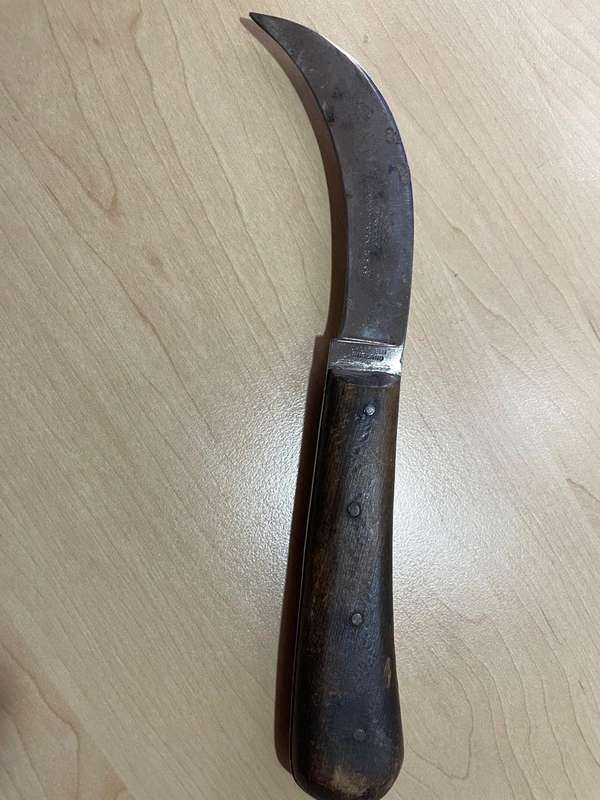 Knife : Unusual and definitely an Antique