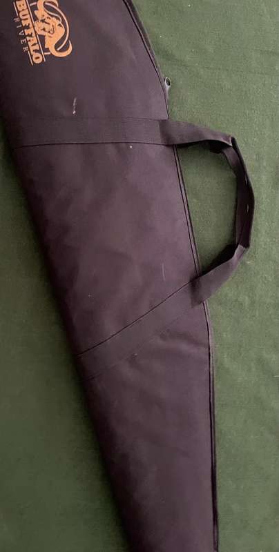 Rifle : Air Soft Rifle  Hammerli AR Firefox Air Rifle - scope and Rifle Carry Bag : Excellent buy