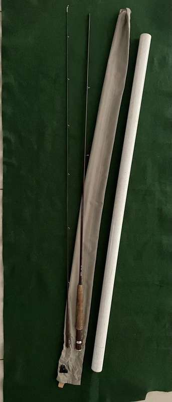Flyfishing Rod : 2 piece Flyfishing Rod : Smith Design IM6 379 - its in good condition
