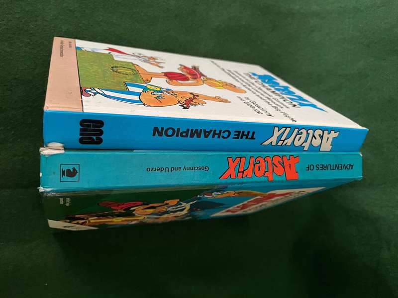 Asterix & Obelix Omnibus  x 2 Editions - good condition