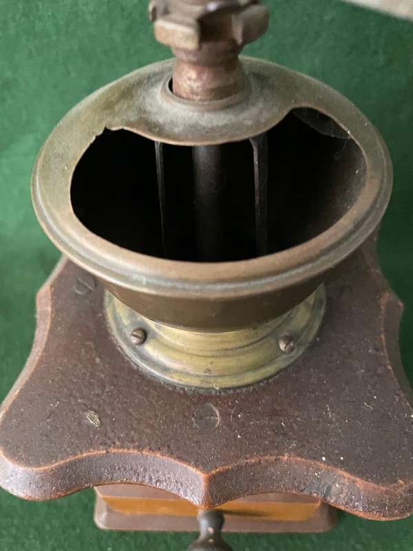 OLD "Antique look" Coffee grinder - it still works - take a look