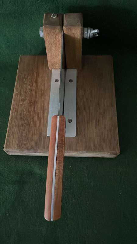 Beautiful wooden biltong cutter - sharp item - sturdy - good condition