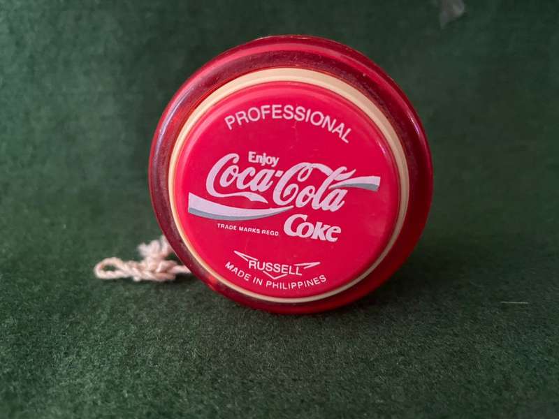 Coca Cola Vintage Professional Russel Yo yo - Coke :  great condition