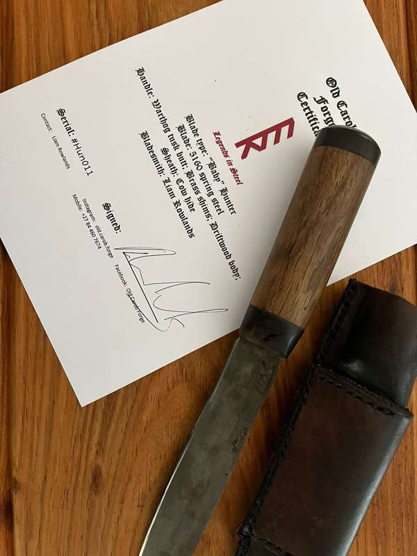 Knife : Rustic Hunting Knife handmade with certificate - great blade
