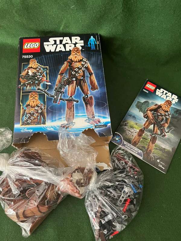 Star Wars : Chewbacca Buildable Figurine : set is open with manual  - great condition : very rare