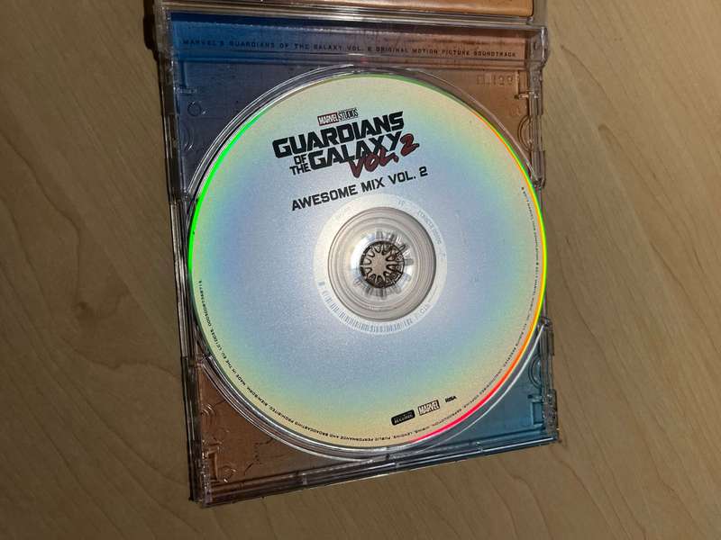 CD : Guardians of the Galaxy Vol 2 CD - a blast from the past - excellent condition