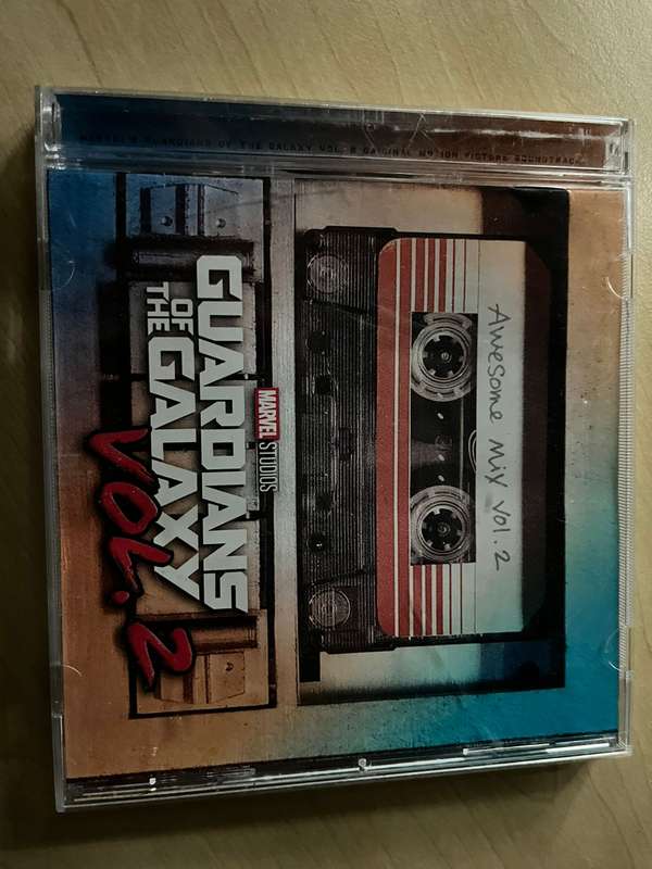 CD : Guardians of the Galaxy Vol 2 CD - a blast from the past - excellent condition