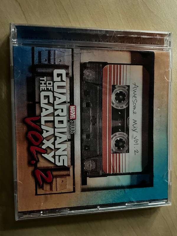 CD : Guardians of the Galaxy Vol 2 CD - a blast from the past - excellent condition