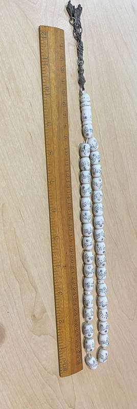 Prayer / stress Beads : Beautiful white string of beads - great condition