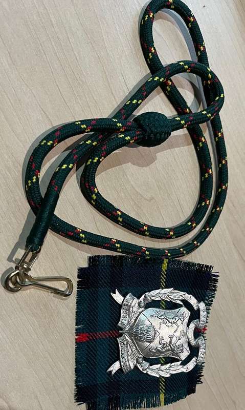 SADF Infantry : Pretoria Highlanders Tam O Shanter badge with tartan backing and Lanyard