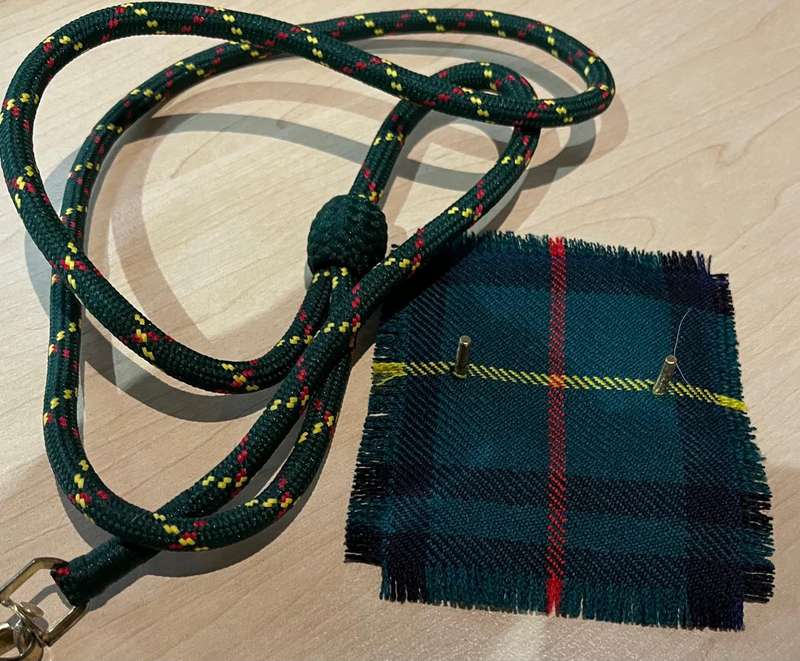 SADF Infantry : Pretoria Highlanders Tam O Shanter badge with tartan backing and Lanyard