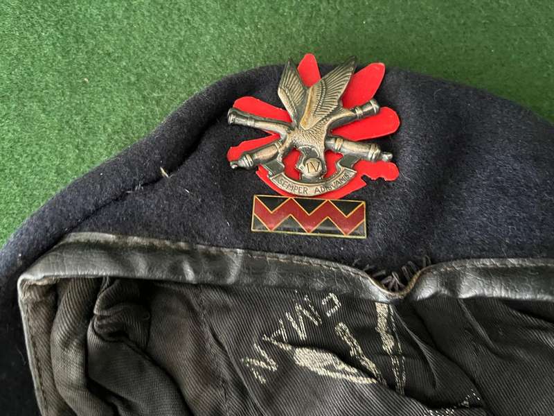 SADF : Artillery Beret - definitely 80"s era - great condition - with beret balkie