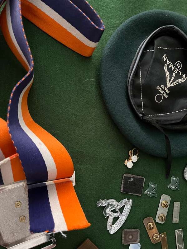 Job lot of SADF stable belt, beret, badges, rank etc