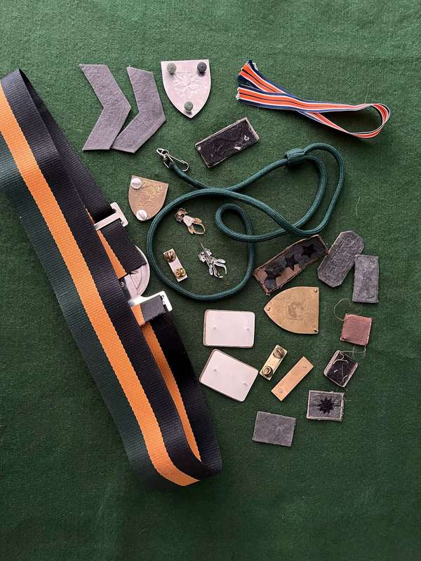 SADF : SA Infantry Job lot : Badges / Rank / Stable belt etc