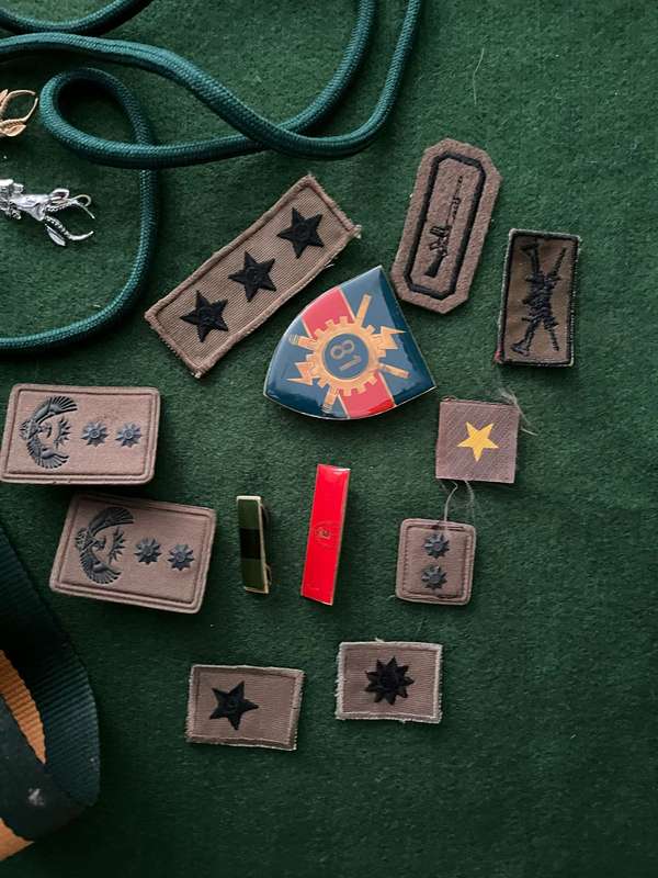 SADF : SA Infantry Job lot : Badges / Rank / Stable belt etc