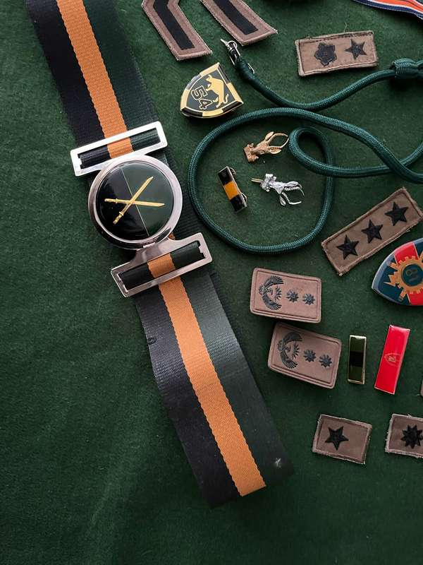 SADF : SA Infantry Job lot : Badges / Rank / Stable belt etc