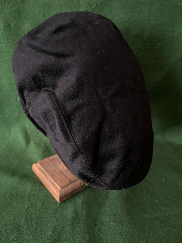 Trendy Cap /  Hat : Irish Flat Cap : Black - Irish imported - XXL - never been worn