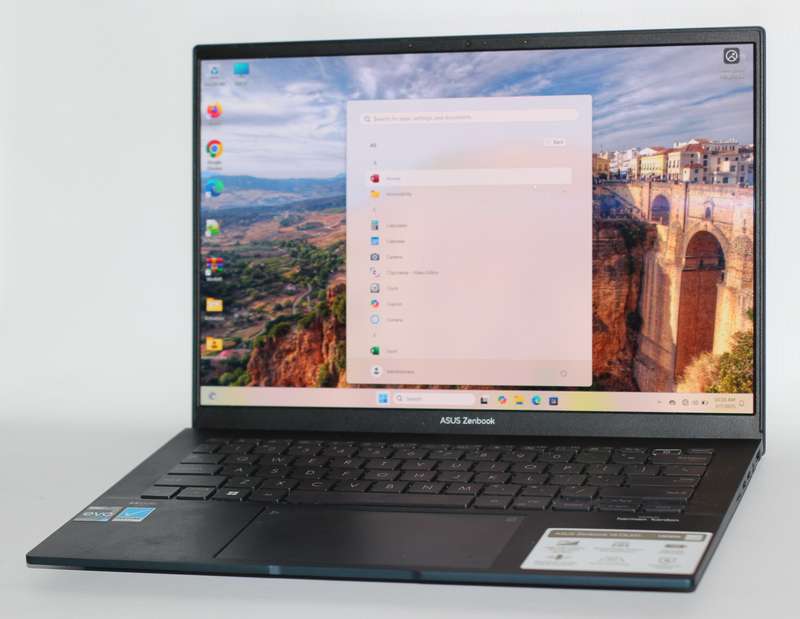 ASUS Zenbook 14 OLED UX3402 Notebook PC  Core i7-1360P  / 16GB RAM / 1TB SSD / 14.0 WQXGA+ OLED