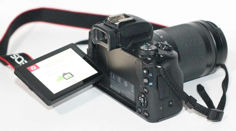 Canon EOS M50 Mark II , 24.1MP , 4K video , With Canon EF-M 18-150mm f/3.5-6.3 IS STM
